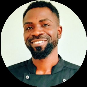 While men slept or are partying, son of man is still in the kitchen cooking 🔪🍳 food.
And it contin...