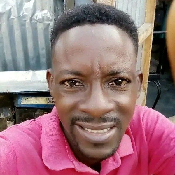 Morning my neighbors......How do you all see this Sunday? At least no rain fall today, so pls thank...