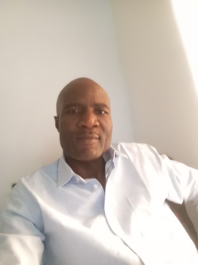 Lagos based. Delta born.
New on Lekeleke 
Tech, Fintech, Politics, or business , which one is trendi...