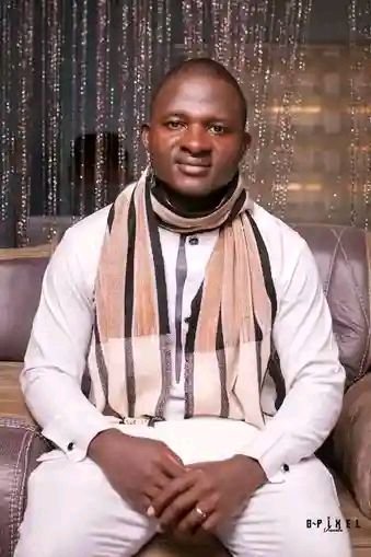 Thank God today is Monday.
May this week favor us.