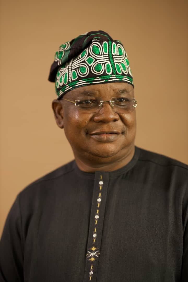 Lekeelekee is our own. it should be patronized by Nigerians and projected to the world.

I am deligh...