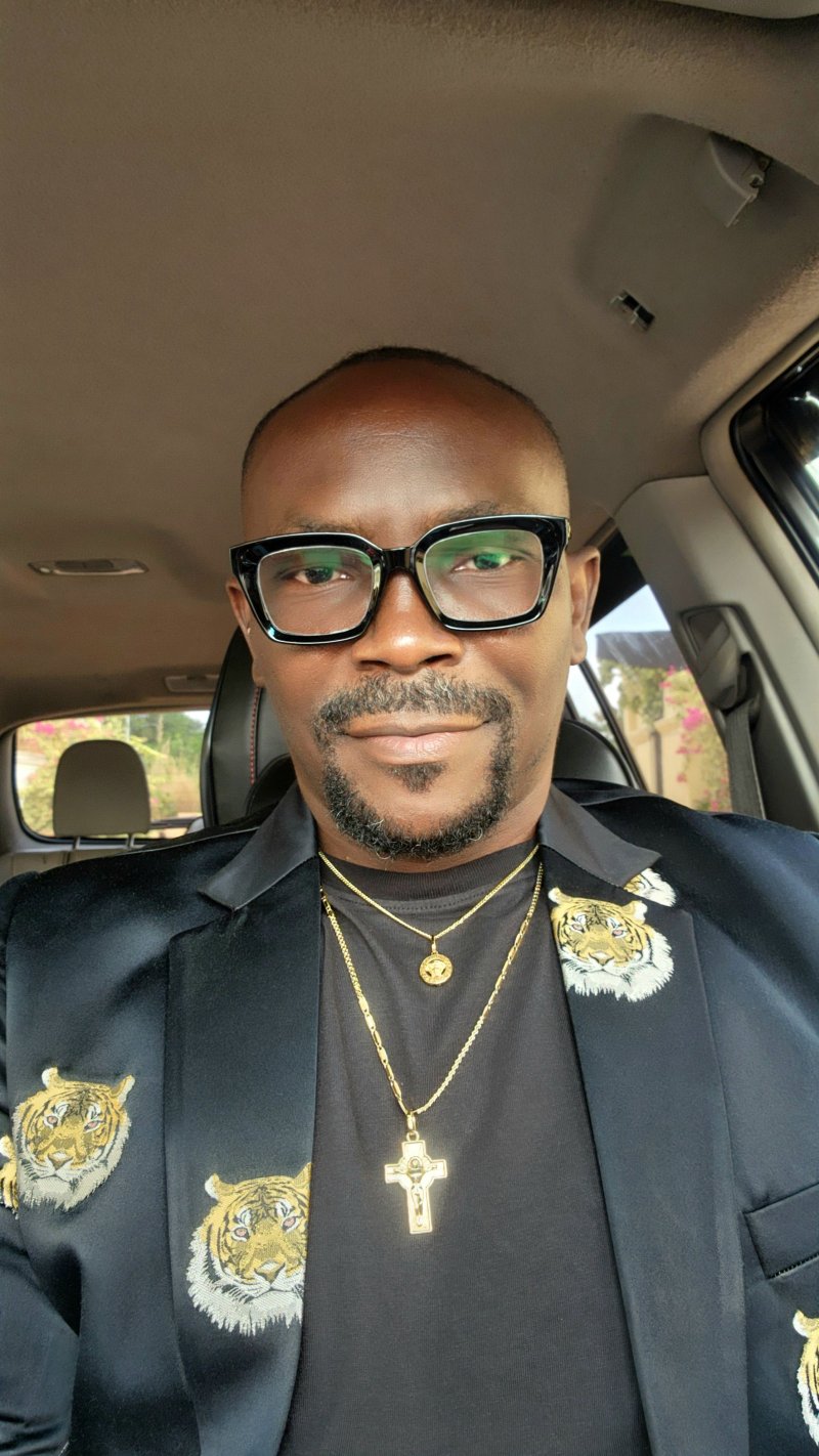 Hello LekeeLekee community!  

🌟 I'm Kenneth Obialor 🌟 – a businessman passionate about innovation...