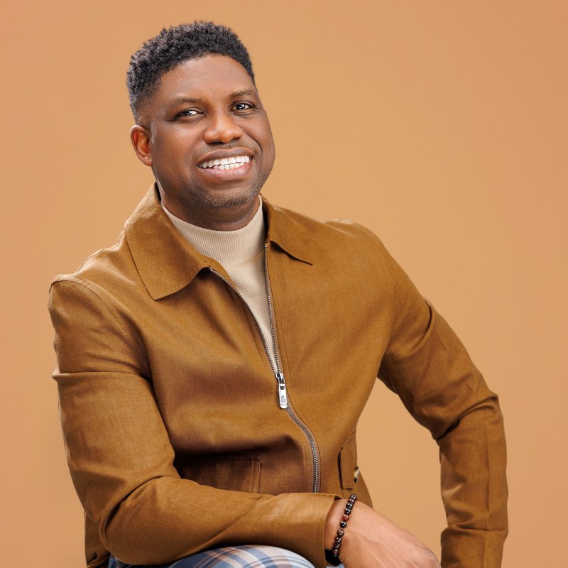 Excited to be here! Hoping to network and meet good friends and business partners.

#joshblayze #fri...