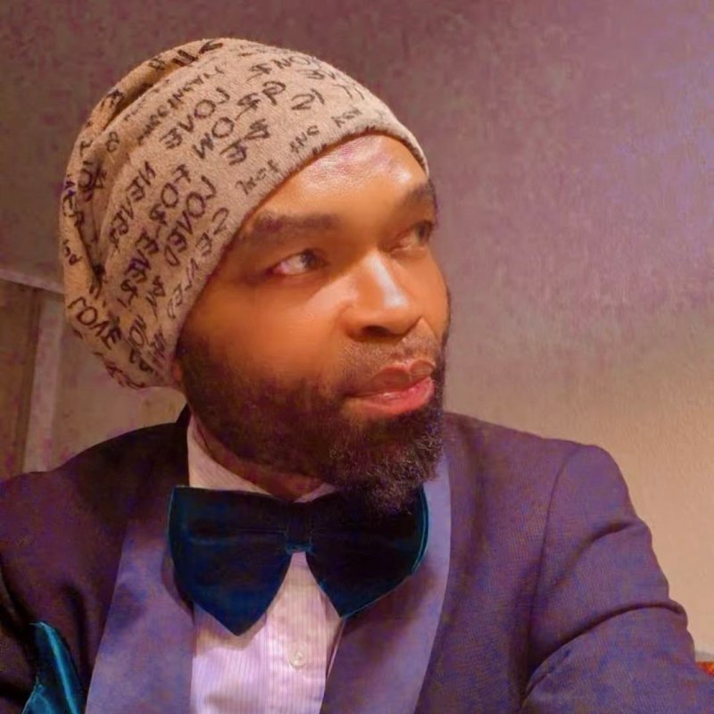 Stop comparing Rufai Oseni and Seun Okinbaloye.
They are not the same, and they don’t practice the s...