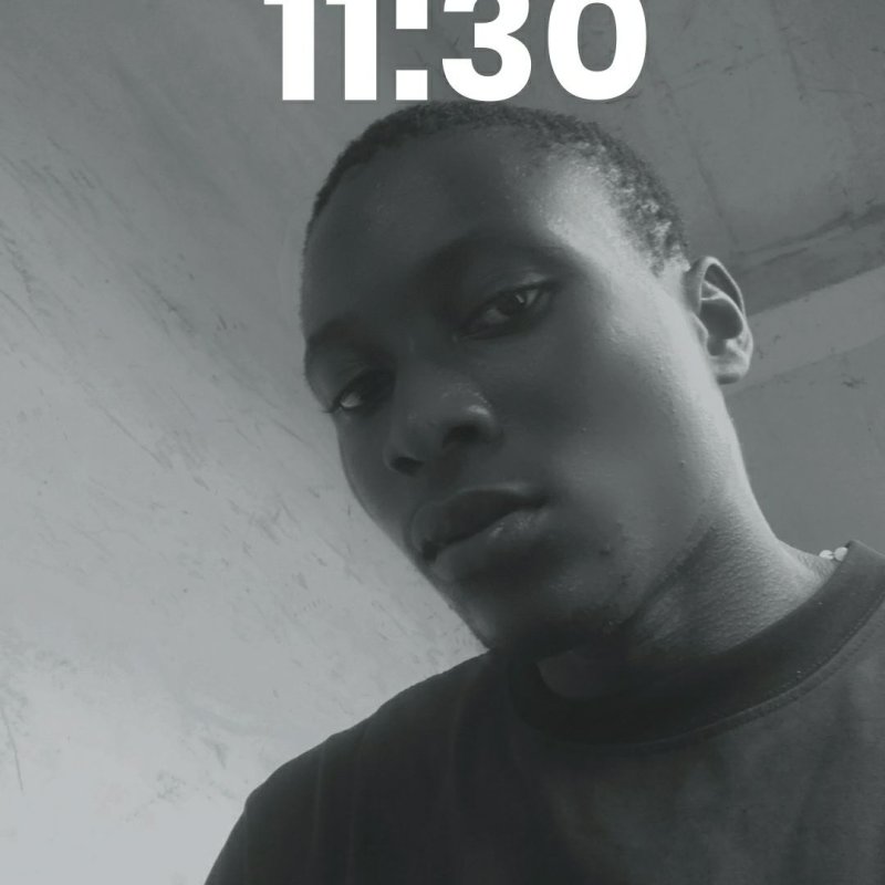 Today is Monday lord bless us with our daily bread 🍞🍞🍞