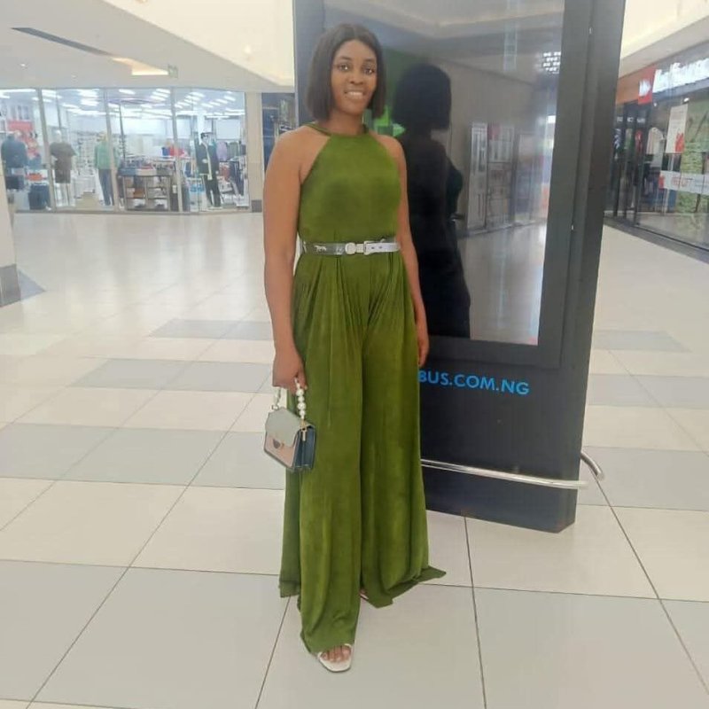 Hi, I’m new here 😊
My name is Silentvee 
Follow me for real-life moments, vibes & positivity 💕.