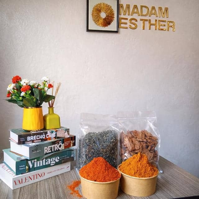 Madam Esther trading.
Your go to shopper  for local Nigerian food items and other personal items.
We...