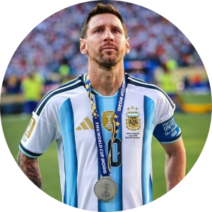 Lamine yamal shared a special moment with Lionel Messi after the World Cup final