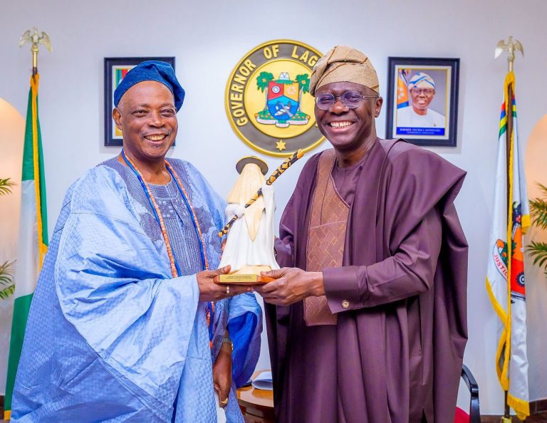 The Olubadan of Ibadan, Oba Rashidi Ladoja, yesterday, paid a courtesy call on Governor Babajide San...