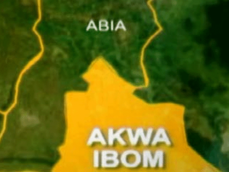 Aniefiok Isat writes about the need to ensure only opposition politicians who have the ideal and int...