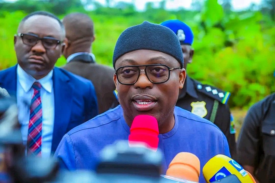 Fubara resumes inspections, credits Wike for Ring Road vision, vows October 2026 completion.
Source...