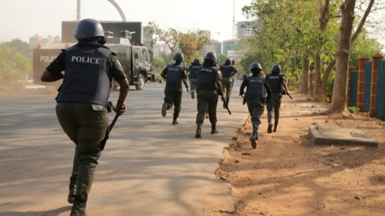 Security forces clashed with suspected cattle rustlers in Rimi LGA, killing three bandits and a Divi...