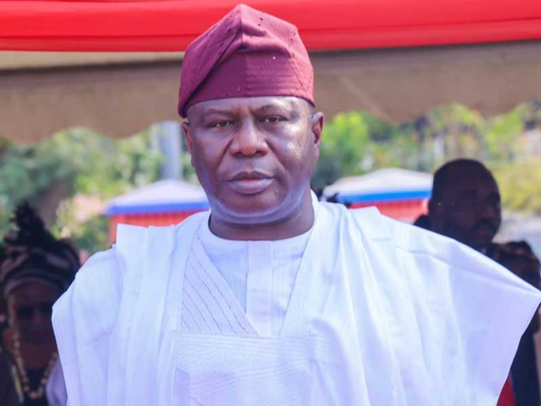 Linus Aleke in Abuja The Chief of Defence Staff (CDS), General Olufemi Oluyede, has directed field c...