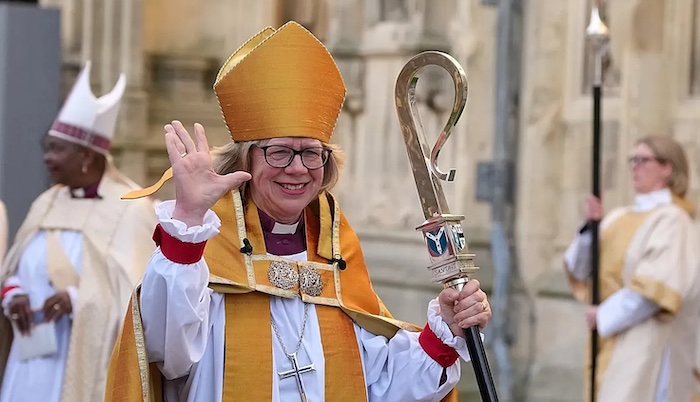 Sarah Mullally becomes first female Archbishop of Canterbury, pledging unity, justice and peace amid...