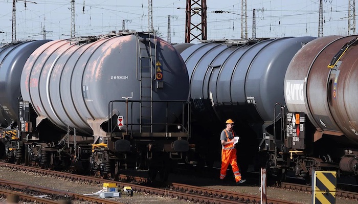 Russia may ban some fuel exports if prices rise, energy ministry official Anton Rubtsov says.
Sourc...