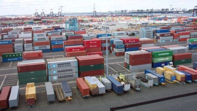 The Nigerian Ports Authority (NPA), has been honoured with the Outstanding Agency of the Year Award...
