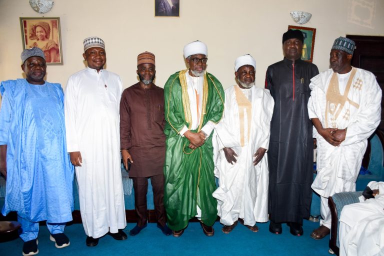 ︎ Says people should pray for govt’s success Kwara State Governor AbdulRahman AbdulRazaq has earned...