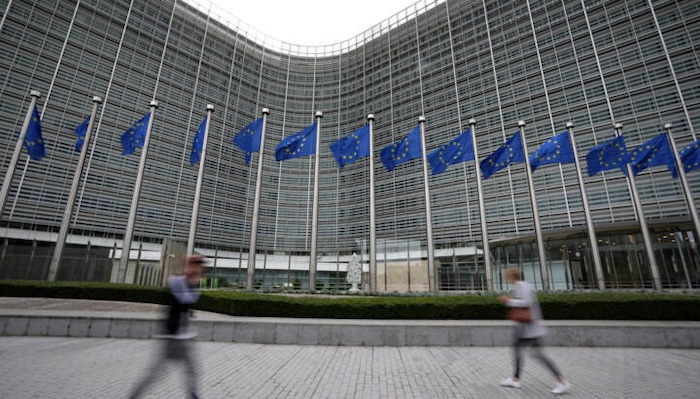 EU says alternatives exist to bypass Hungary’s veto on Ukraine loan, but leaders must show political...