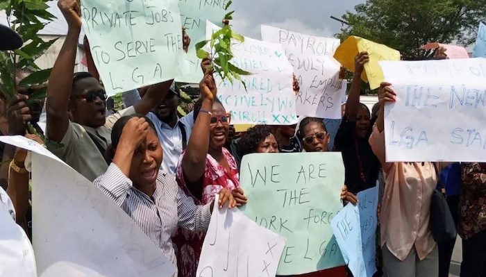Emohua LG workers in Rivers protest seven months of unpaid salaries, while council chairman defends...