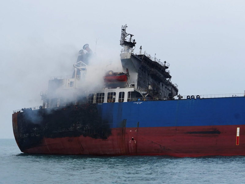 Iranian attacks set oil tankers ablaze near Iraq, disrupting global energy supplies and defying Trum...