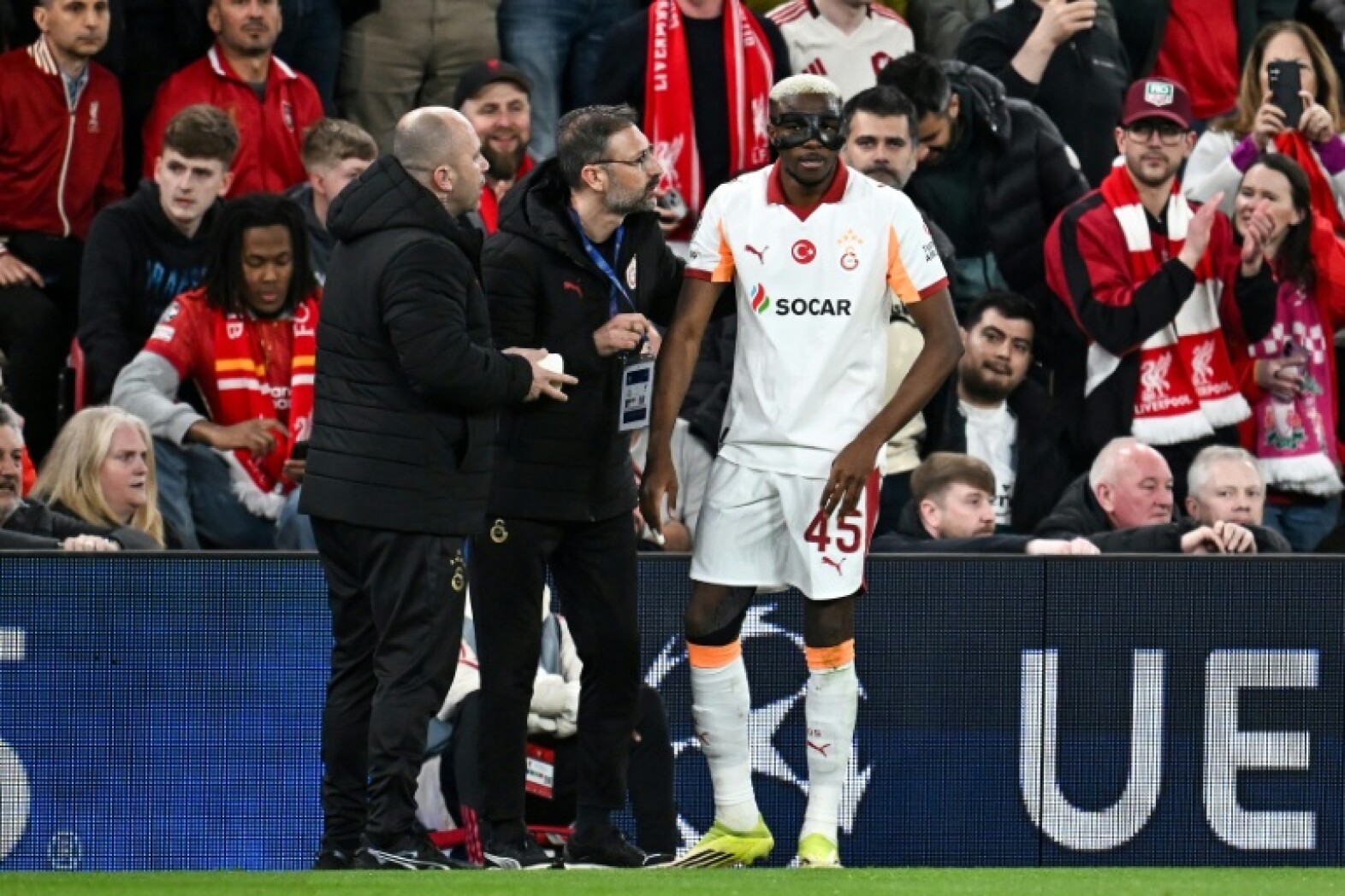 Osimhen prepares for surgery after fracturing arm during Galatasaray’s 4-0 defeat to Liverpool in Ch...