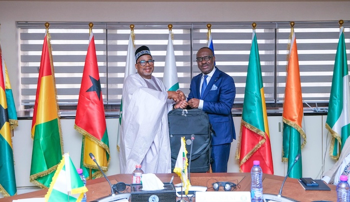 An ECOWAS Bank delegation has visited Bauchi State to appraise ongoing and proposed projects.
Sourc...