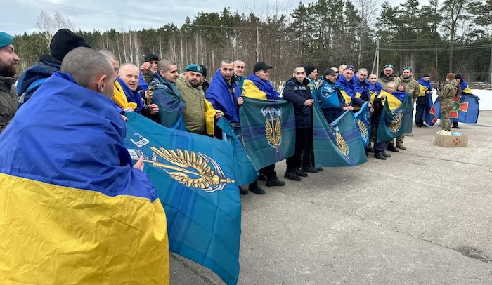 Ukraine and Russia exchanged 300 prisoners each in the second phase of a two-day POW swap.
Source:...