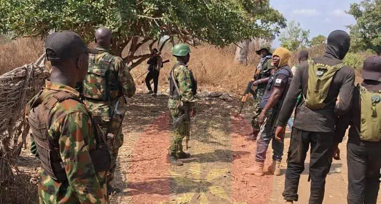 Nigerian Army and Edo State Security Corps neutralize kidnapper in Warake Forest, rescue four victim...