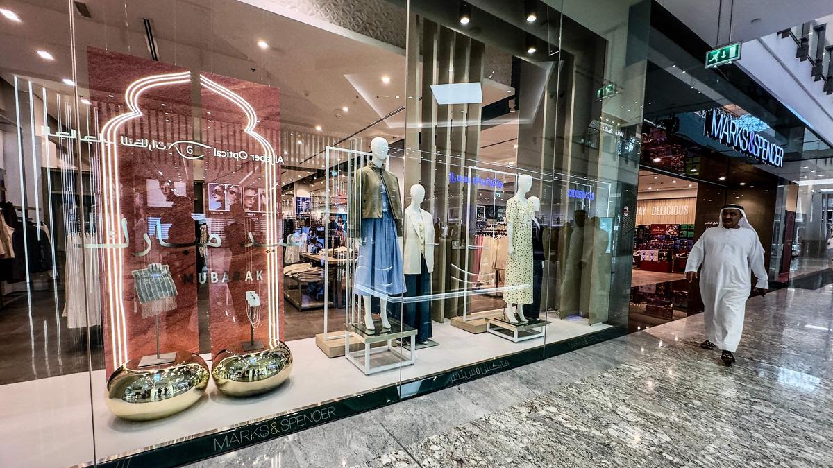 Luxury sales plunge in Dubai and Abu Dhabi as Iran conflict disrupts demand in key Gulf market.
Sou...