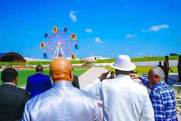 Akwa Ibom Governor Umo Eno inspects ARISE Palm Resort and rides newly-installed roller coaster ahead...