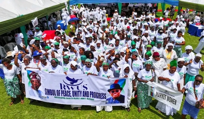 A coalition of Rivers women have endorsed President Tinubu and Governor Fubara for a second term, ci...