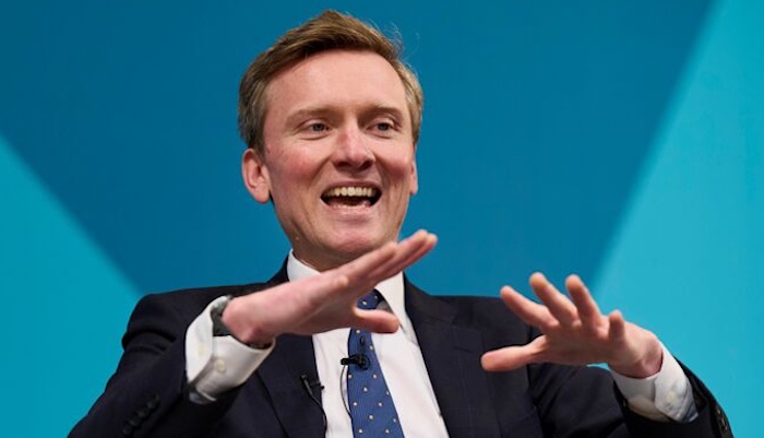 UK minister says no timeline has been set to end lower minimum wage for 18–20years old workers.
Sou...