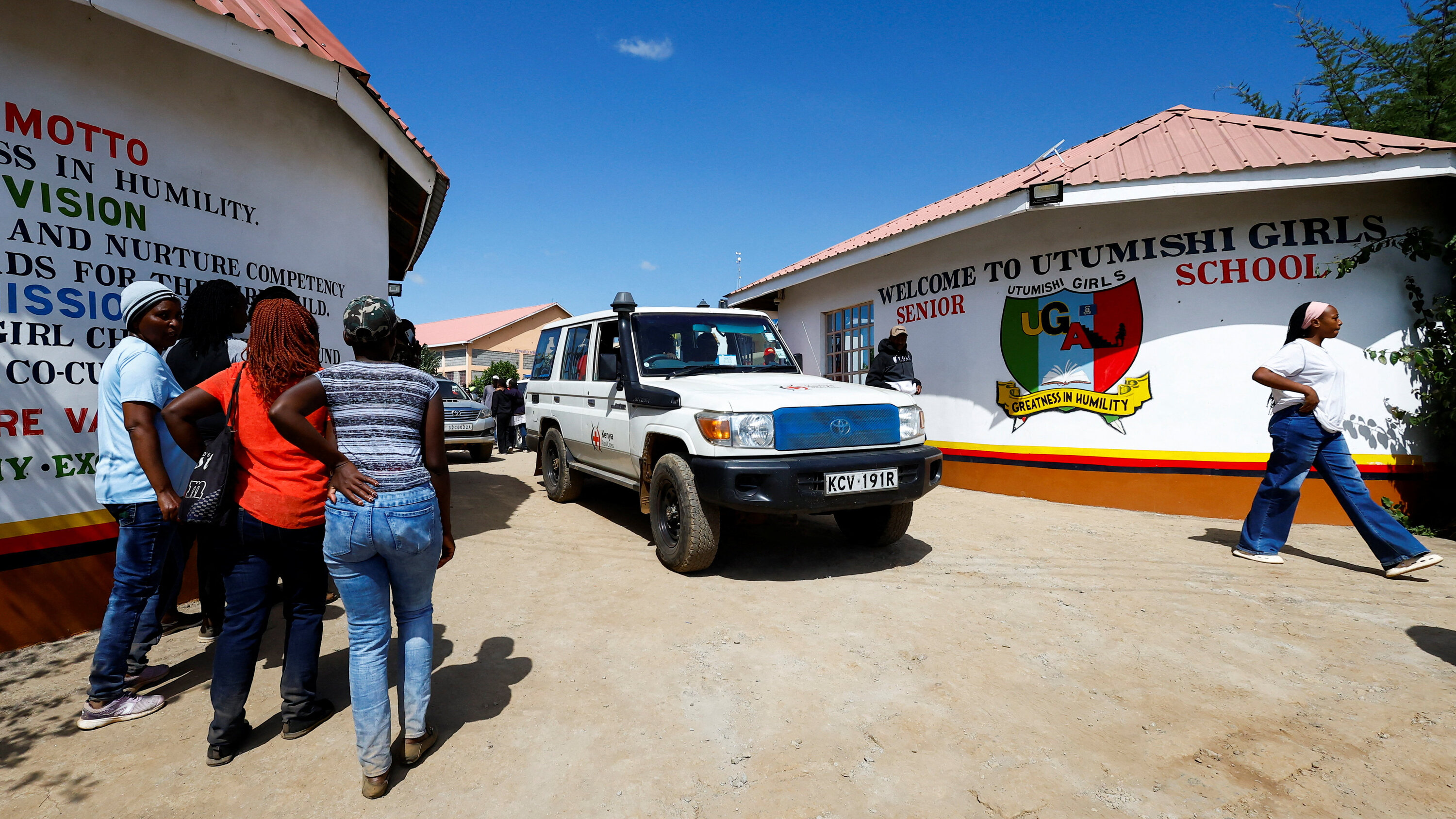 About 16 students have died after a fire broke out at a boarding school in Gilgil, Kenya.
Source: h...