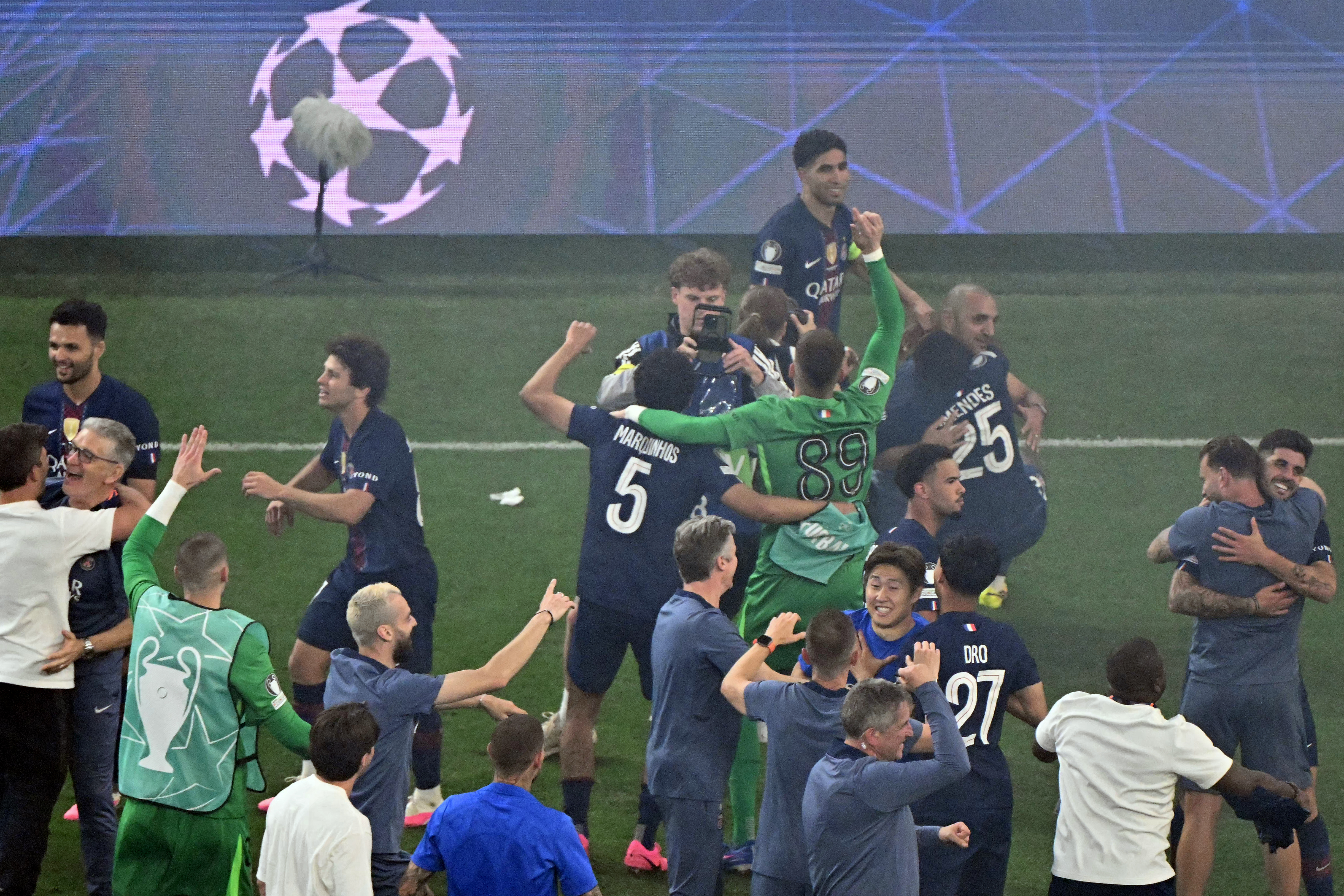 Paris St. Germain beat Arsenal 4-3 on penalties after a 1-1 draw during regulation time. Gabriel mis...