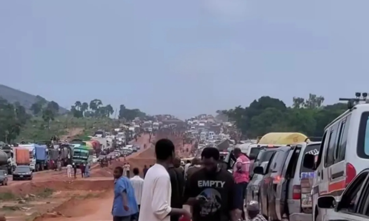 Minister of Works Umahi orders contractors reopen accessible highway sections as massive Eid traffic...