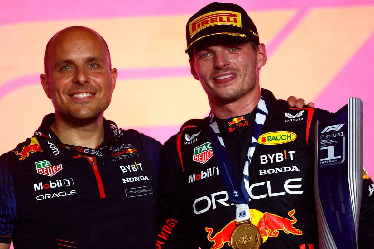 As soon as news of Gianpiero Lambiase’s move from Red Bull to McLaren in 2028 leaked, his future For...