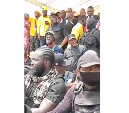 By Shina Abubakar, Osogbo
There was panic on Saturday at Ijebu-Jesa, headquarters of Oriade Local G...