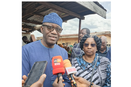 By Rotimi Ojomoyela, Ado Ekiti
Former Ekiti State Governor, Dr. Kayode Fayemi, has commended the co...