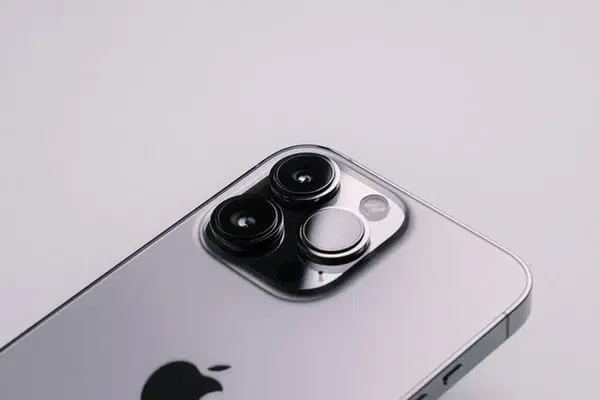 By Mary Agbabiaka
With the cost of new smartphones remaining high, many in Nigeria are turning to o...