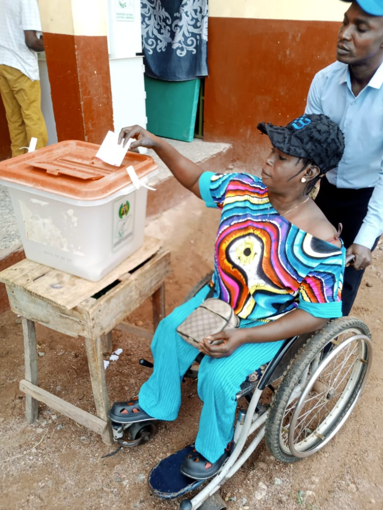 Accreditation and voting commenced in parts of Ekiti State on Saturday, with elderly and young voter...