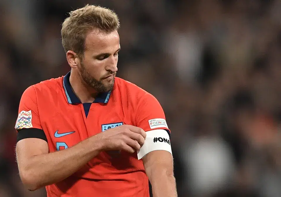 Barcelona are weighing up a move for Bayern Munich and England striker Harry Kane, though the forwar...