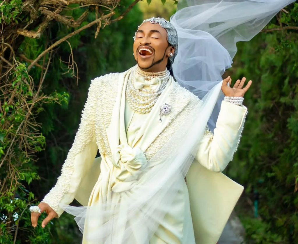 By Enitan Abdultawab

Nigerian media personality and actor Denrele Edun has explained the reason beh...