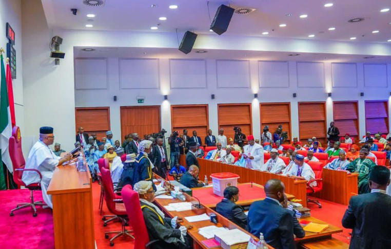 By Henry Umoru
ABUJA- THE Senate has asked the Federal government to as a matter of urgency, ban...