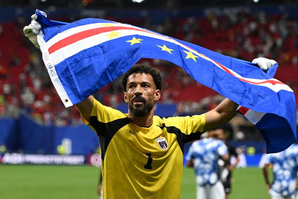 The mother of Cape Verde’s breakout star goalkeeper, Vozinha, has successfully been granted a visa t...