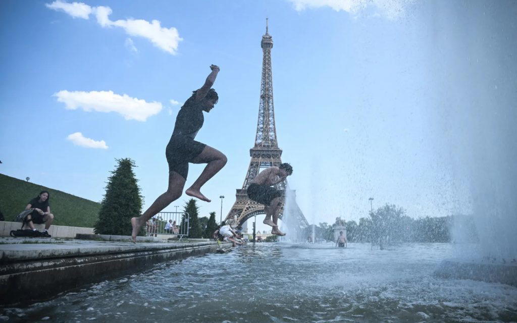 French health officials said Sunday there had been around 1,000 more deaths than expected during a r...