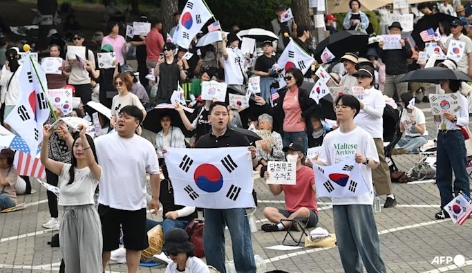 South Korean lawmakers launch a parliamentary probe after ballot shortages disrupted voting, raising...