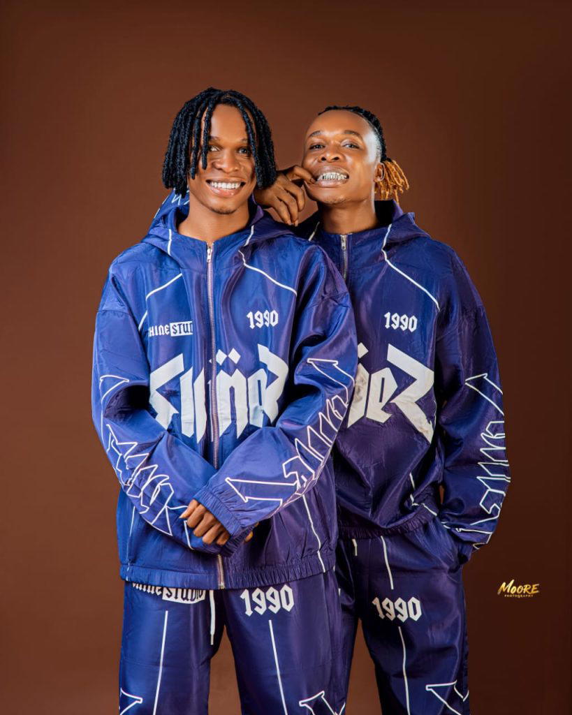 By Ayo Onikoyi
The hot new six tracks EP which just landed from the stable of twin musical sensatio...