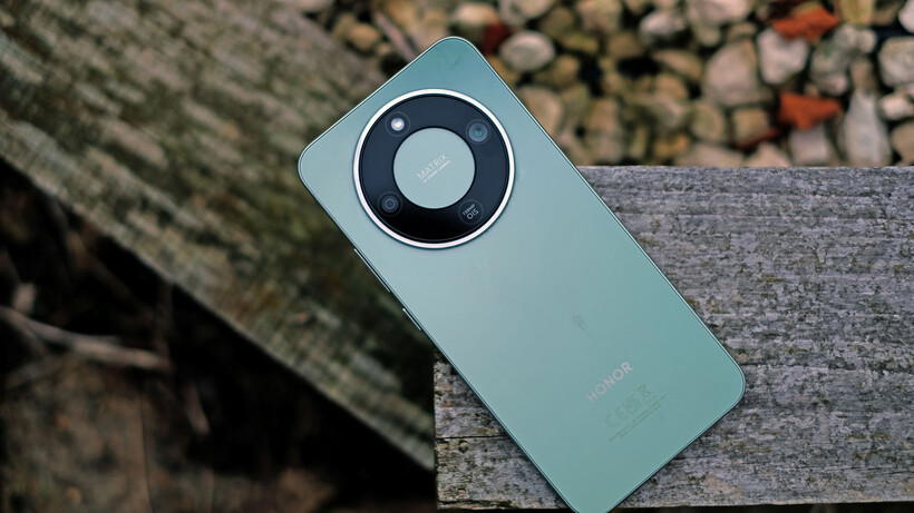 Battery anxiety is quickly becoming a thing of the past for some android phones. In 2026, smartphone...