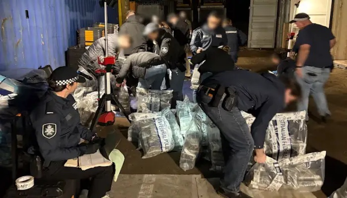 Australian police seize a record 2.7 tonnes of cocaine and arrest suspects linked to major smuggling...