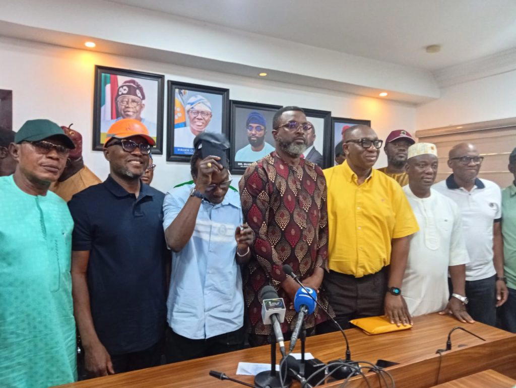 ….Warns Transport Unions Over Indiscriminate Dumping

By Olasunkanmi Akoni

The Lagos State Governme...